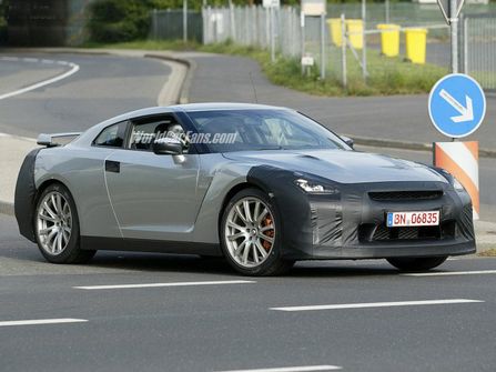 ծa Skyline GT-R DƬ D 